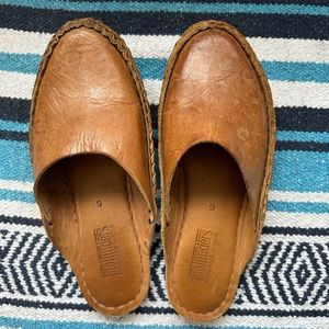 Mohinders Size 9 Slide